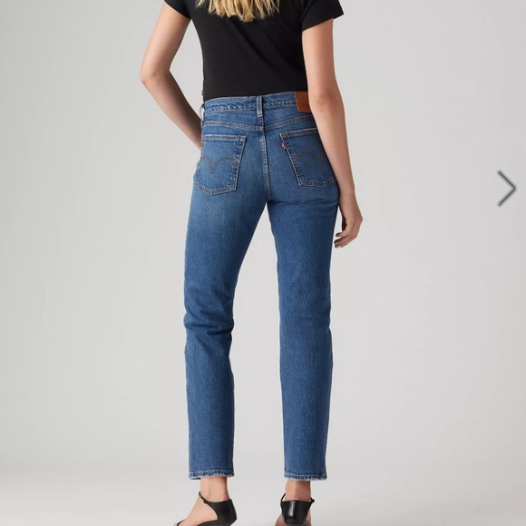 Levi’s Wedgie Straight Women’s Button Up Fly Ankle Jeans Size 25 - Picture 3 of 10